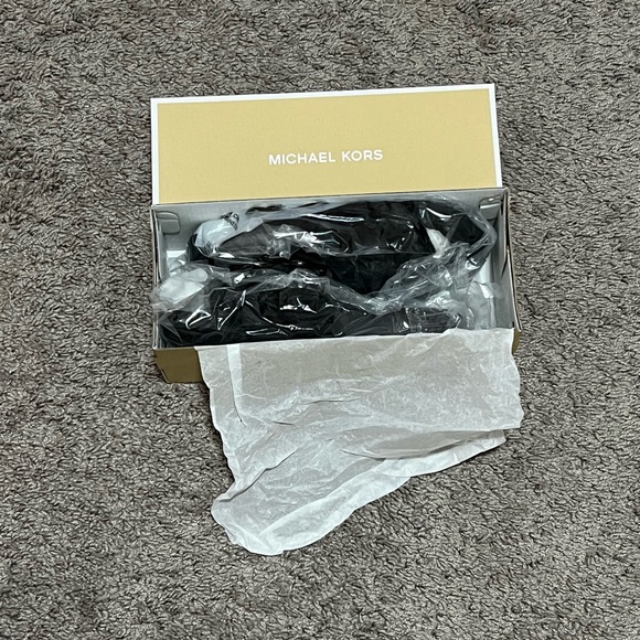 Michael Kors Jett Slide Sandals - Picture 3 of 4